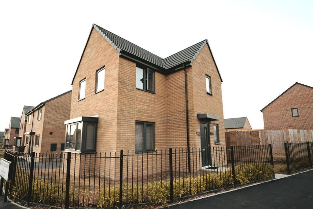 Willow Heights Modern 5-7 Persons/3 Bed Detached Rotherham Dış mekan fotoğraf